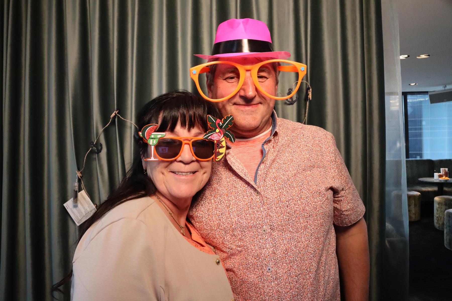 2025-05-17-19-50-41_000_premiumfotobox